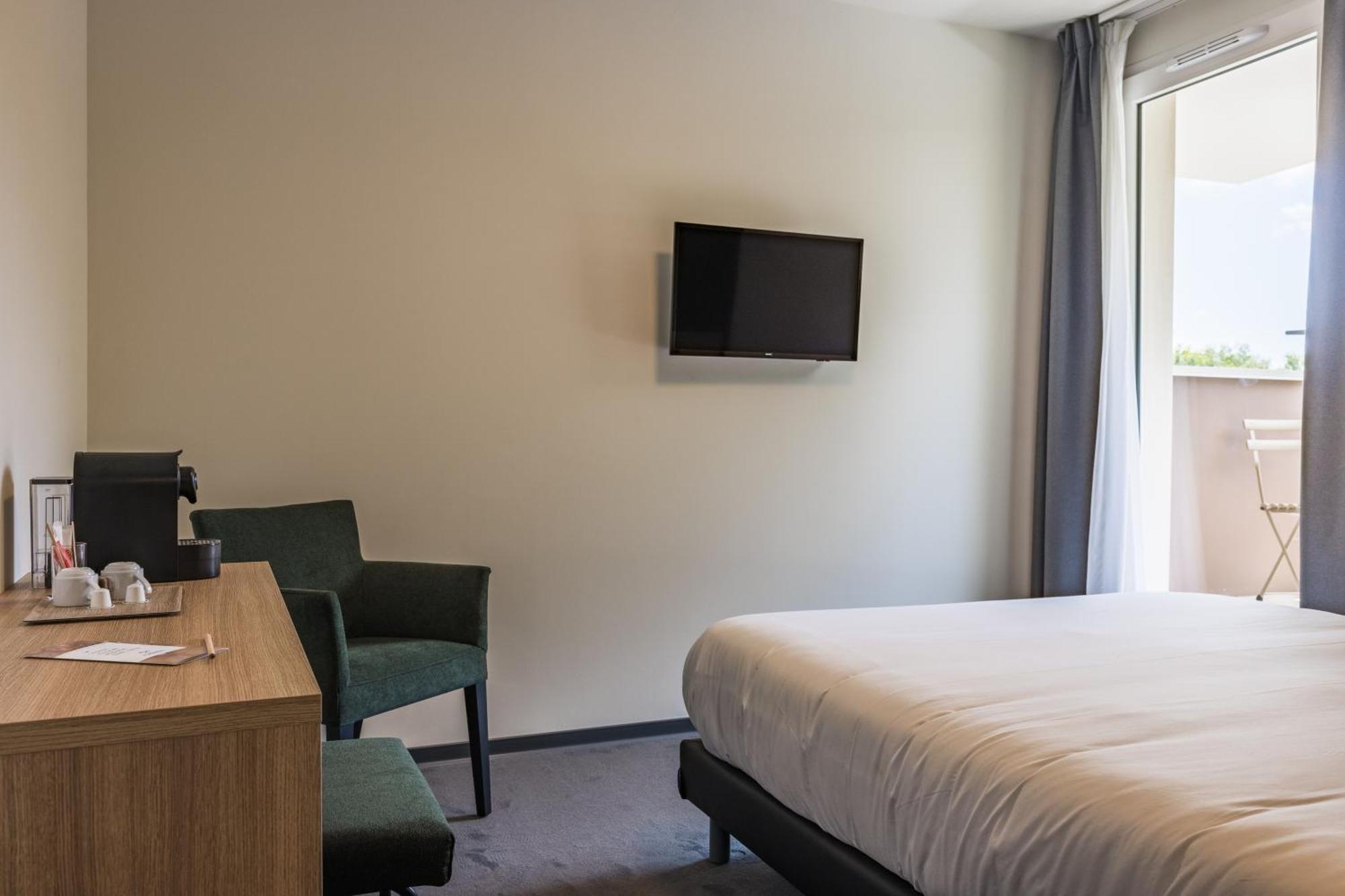 Hotel Des Thermes Des Fumades Allegre Les Fumades 외부 사진
